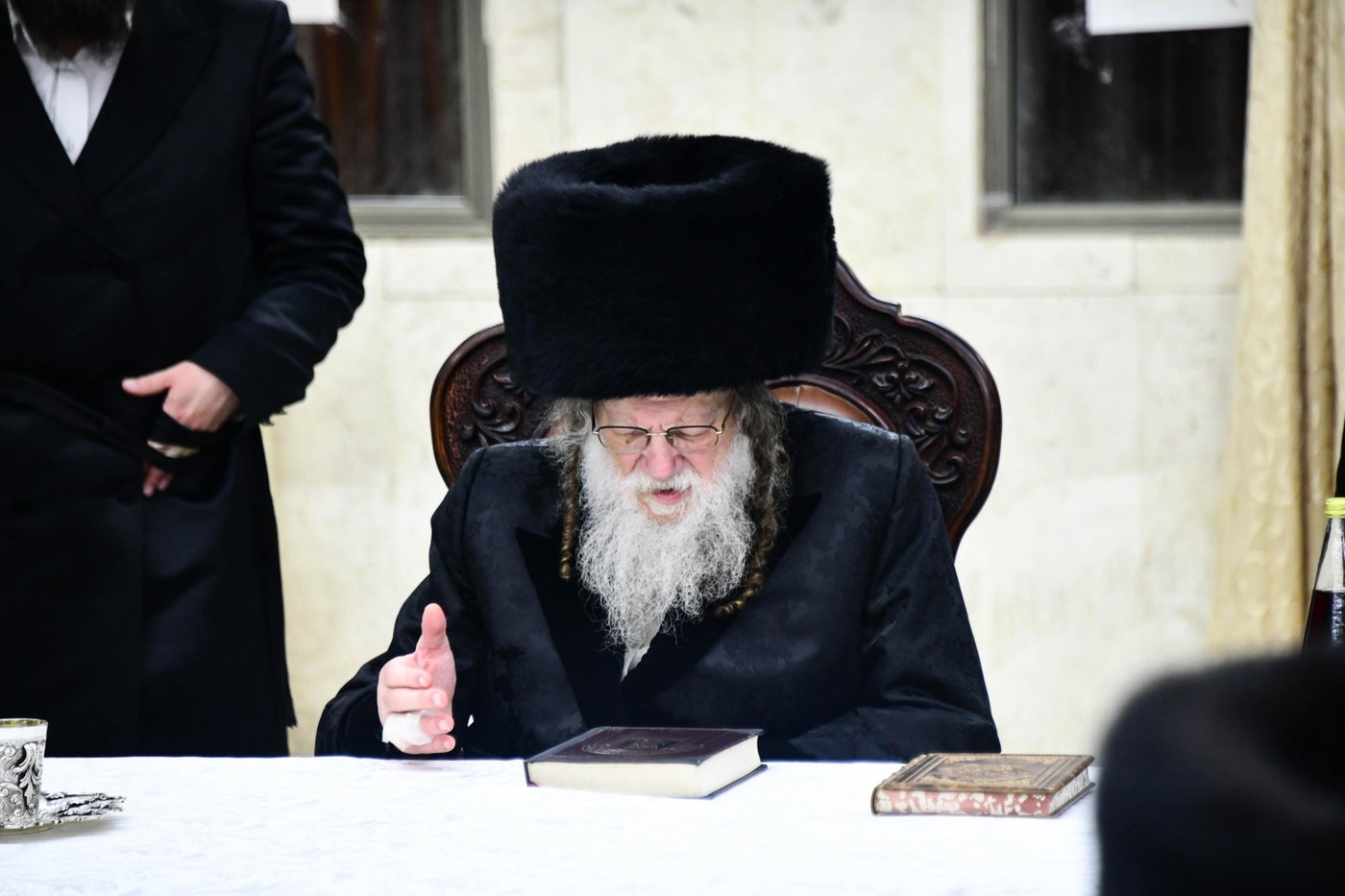 מוצאי ר"ה בחצה"ק מודז'יץ