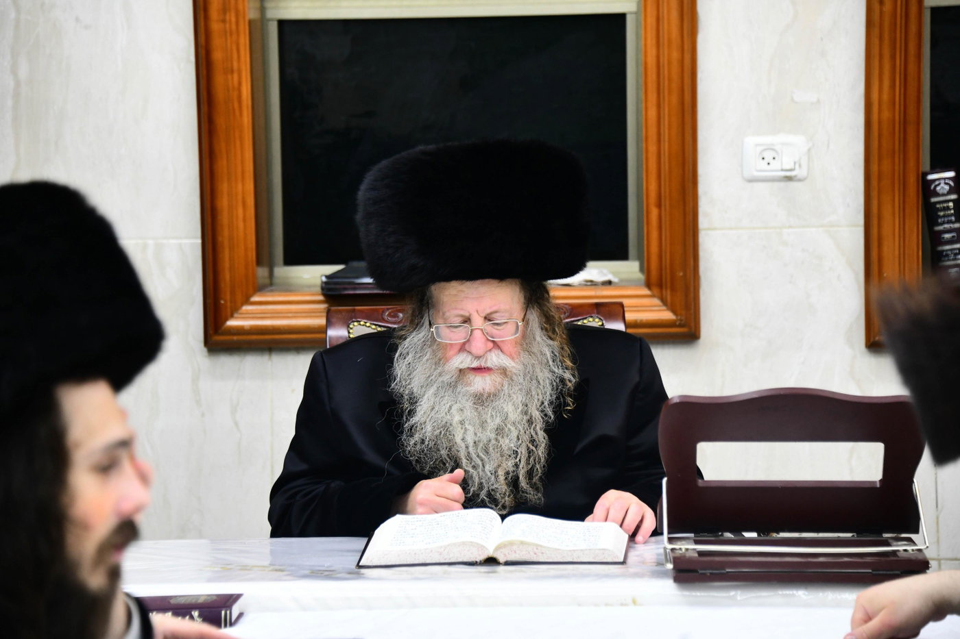 מוצאי ר"ה בחצה"ק קוזמיר