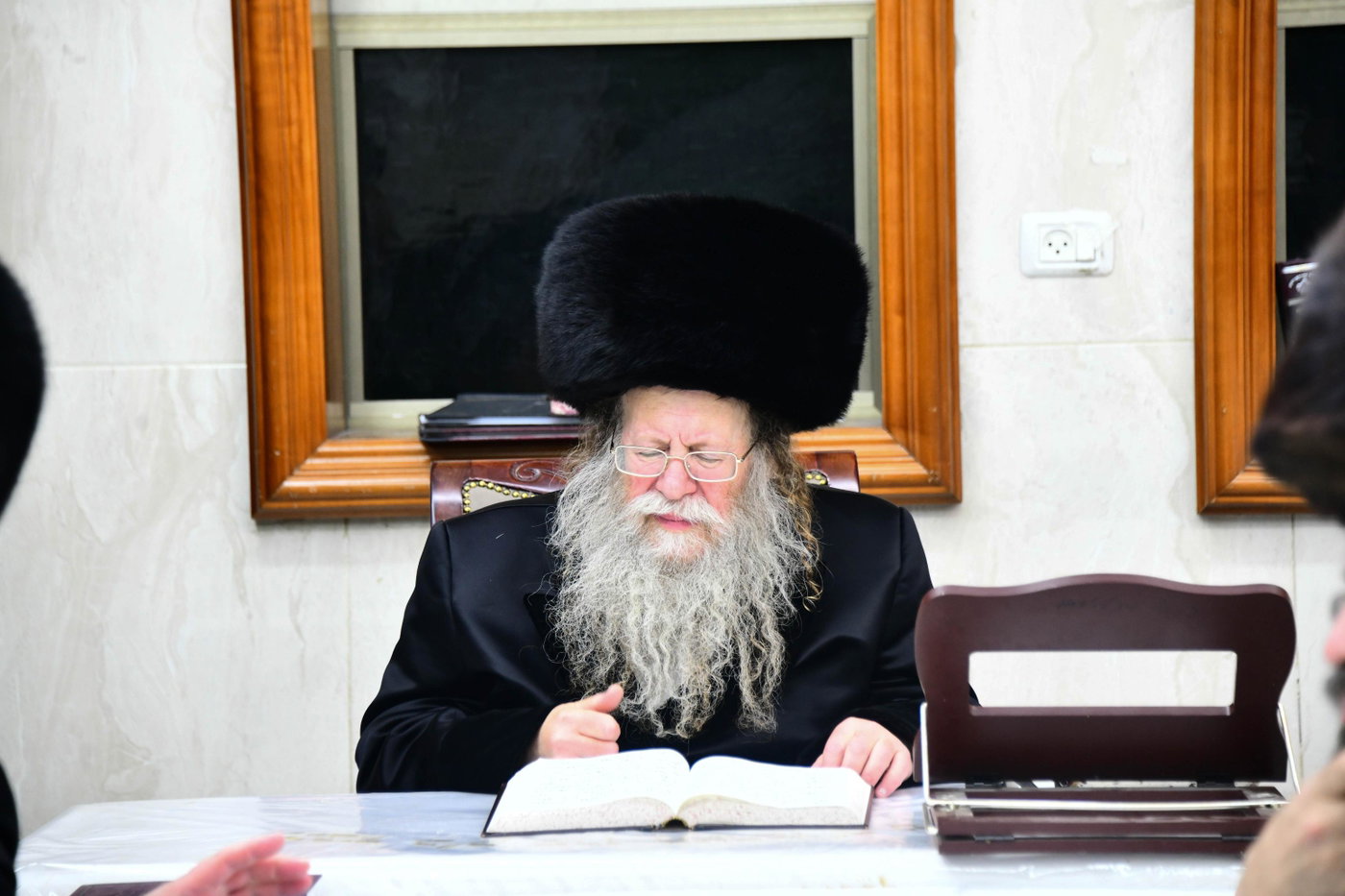 מוצאי ר"ה בחצה"ק קוזמיר