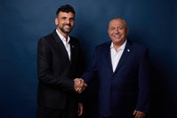 שערורייה פוליטית: המשוריין שהגן על סרט אנטישמי שזכה בפרס בינלאומי
