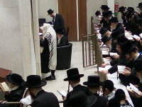 האדמו"ר מפשעווארסק בסליחות זכור ברית