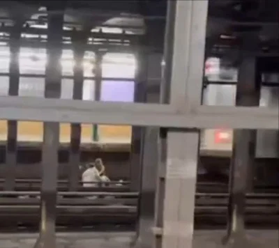 מזעזע: גבר ואישה התיישבו על פסי הרכבת במנהטן - ונהרגו במקום