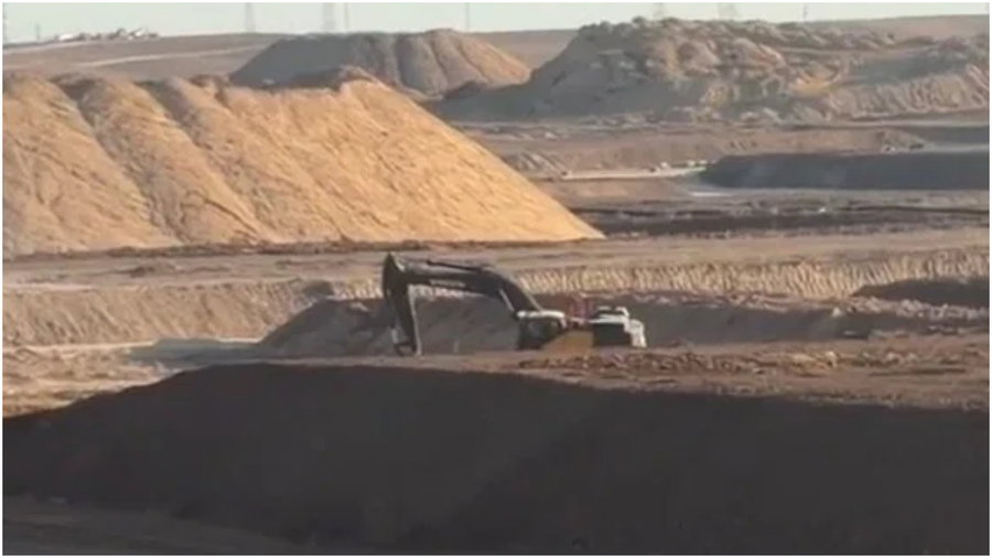 תיעוד מקומם: עבודות בשכונה החרדית בעיצומו של ראש השנה