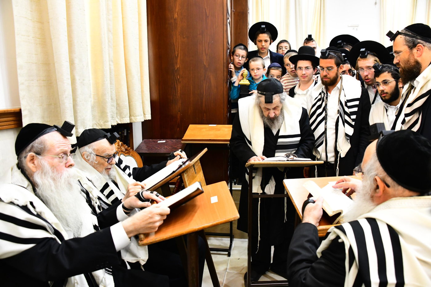 הגר"ד לנדו והגרמ"ה הירש בהתרת נדרים