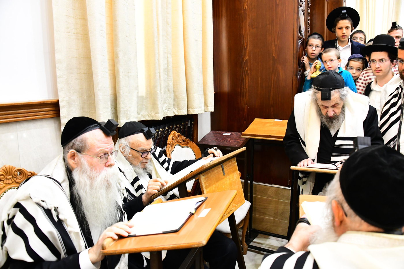 הגר"ד לנדו והגרמ"ה הירש בהתרת נדרים