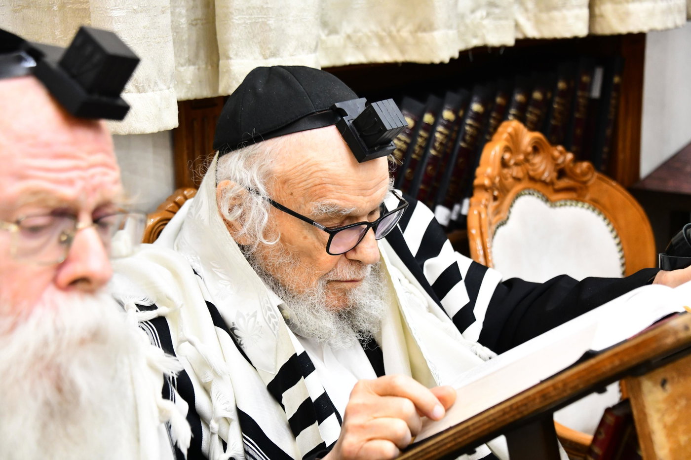 הגר"ד לנדו והגרמ"ה הירש בהתרת נדרים