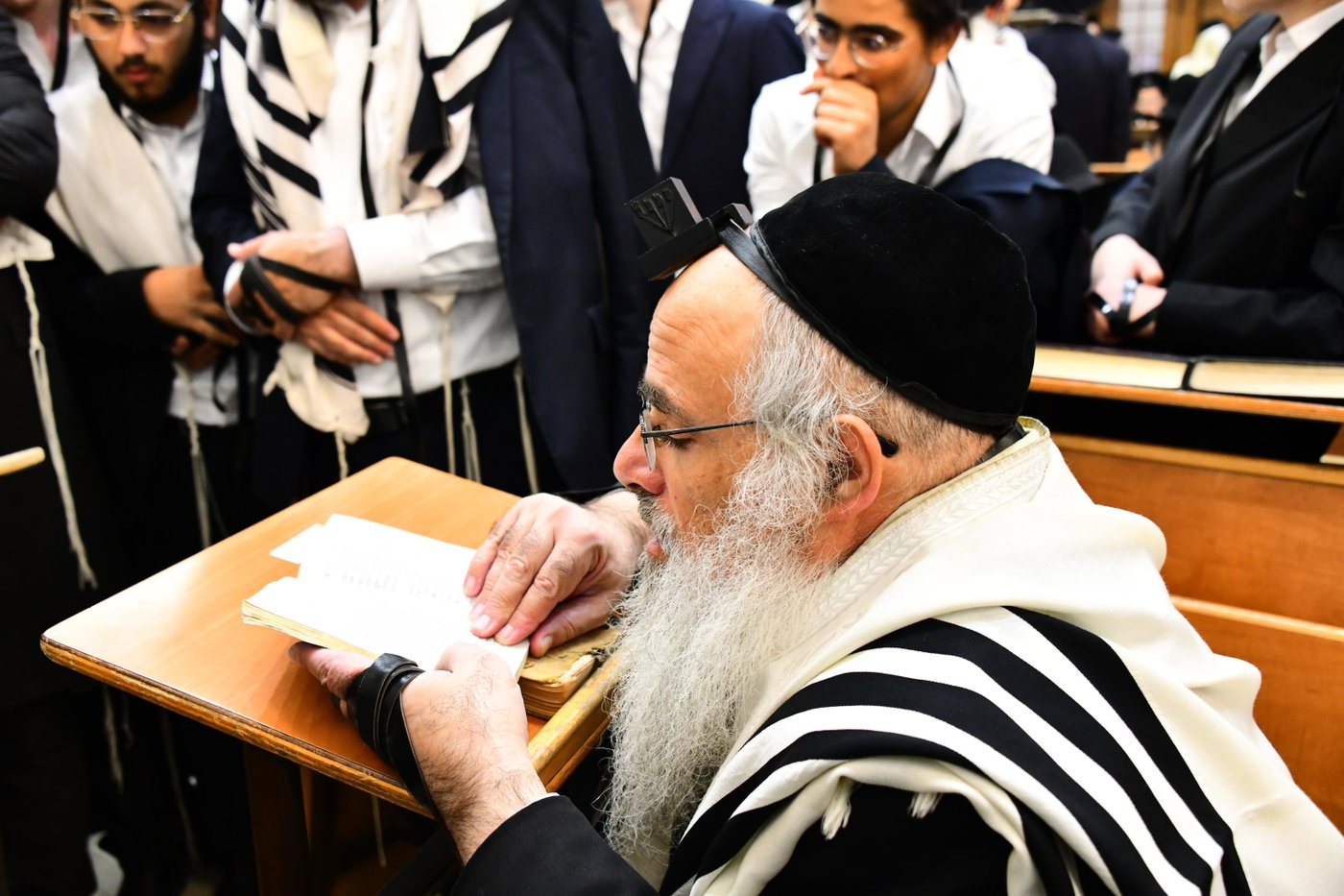 הגר"ד לנדו והגרמ"ה הירש בהתרת נדרים