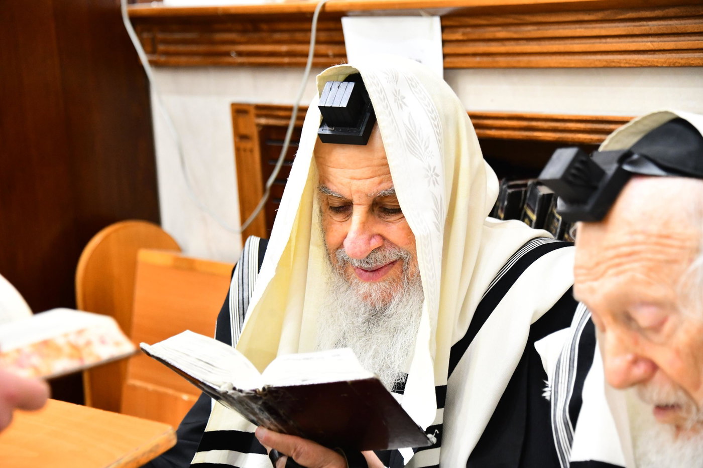 הגר"ד לנדו והגרמ"ה הירש בהתרת נדרים