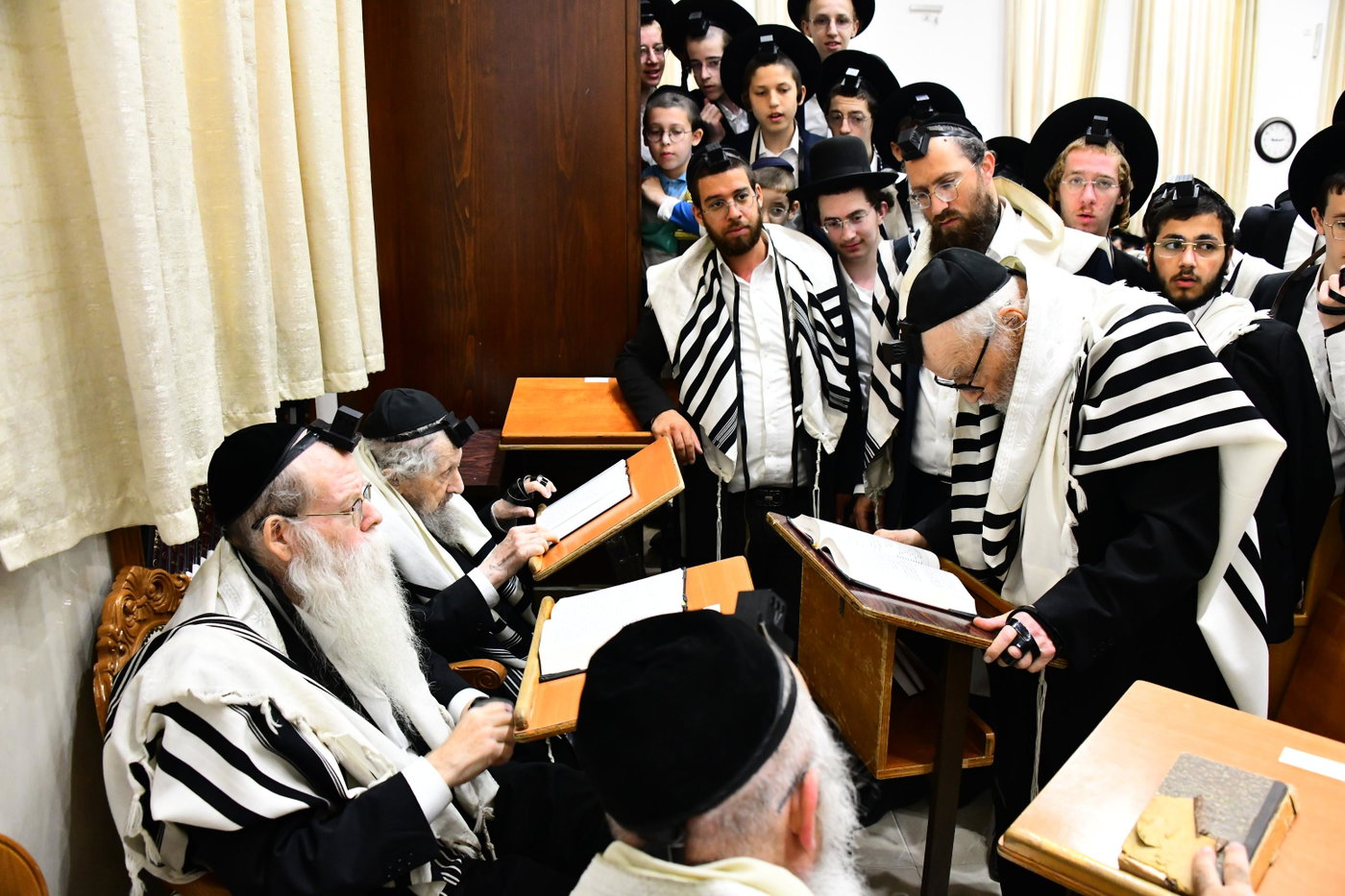 הגר"ד לנדו והגרמ"ה הירש בהתרת נדרים