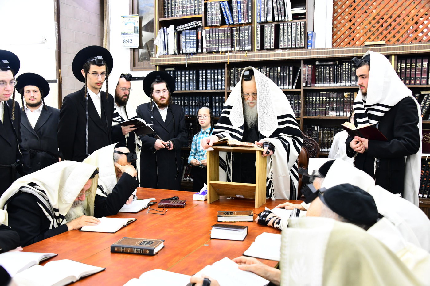 האדמו"ר ממודז'יץ בהתרת נדרים