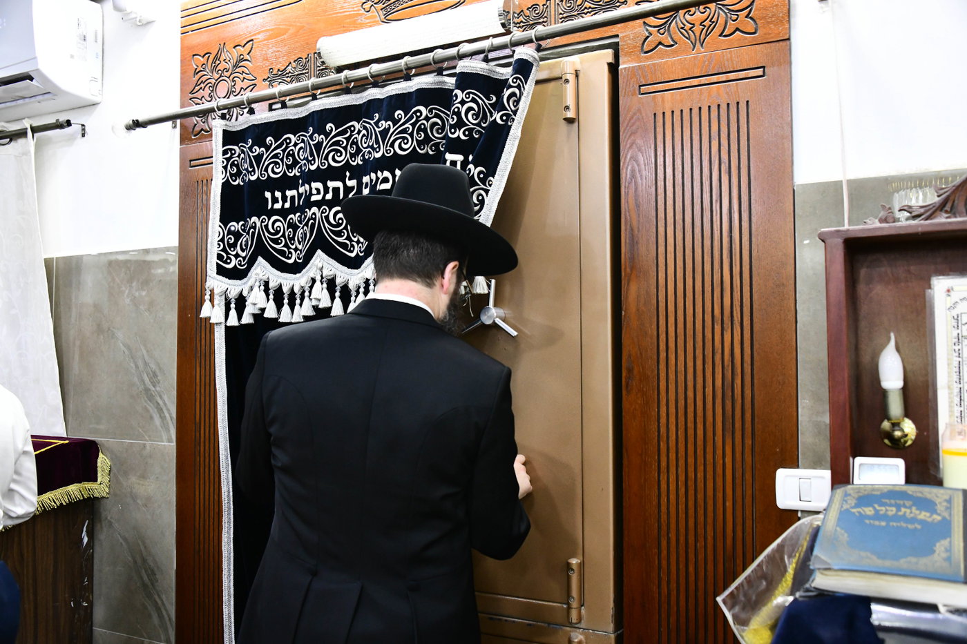 חנוכת בית המדרש הליגמן