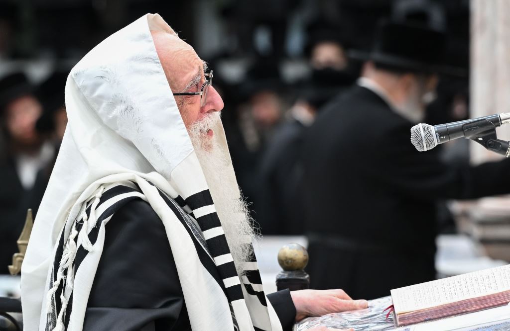 מוצאי ר"ה בחצה"ק צאנז
