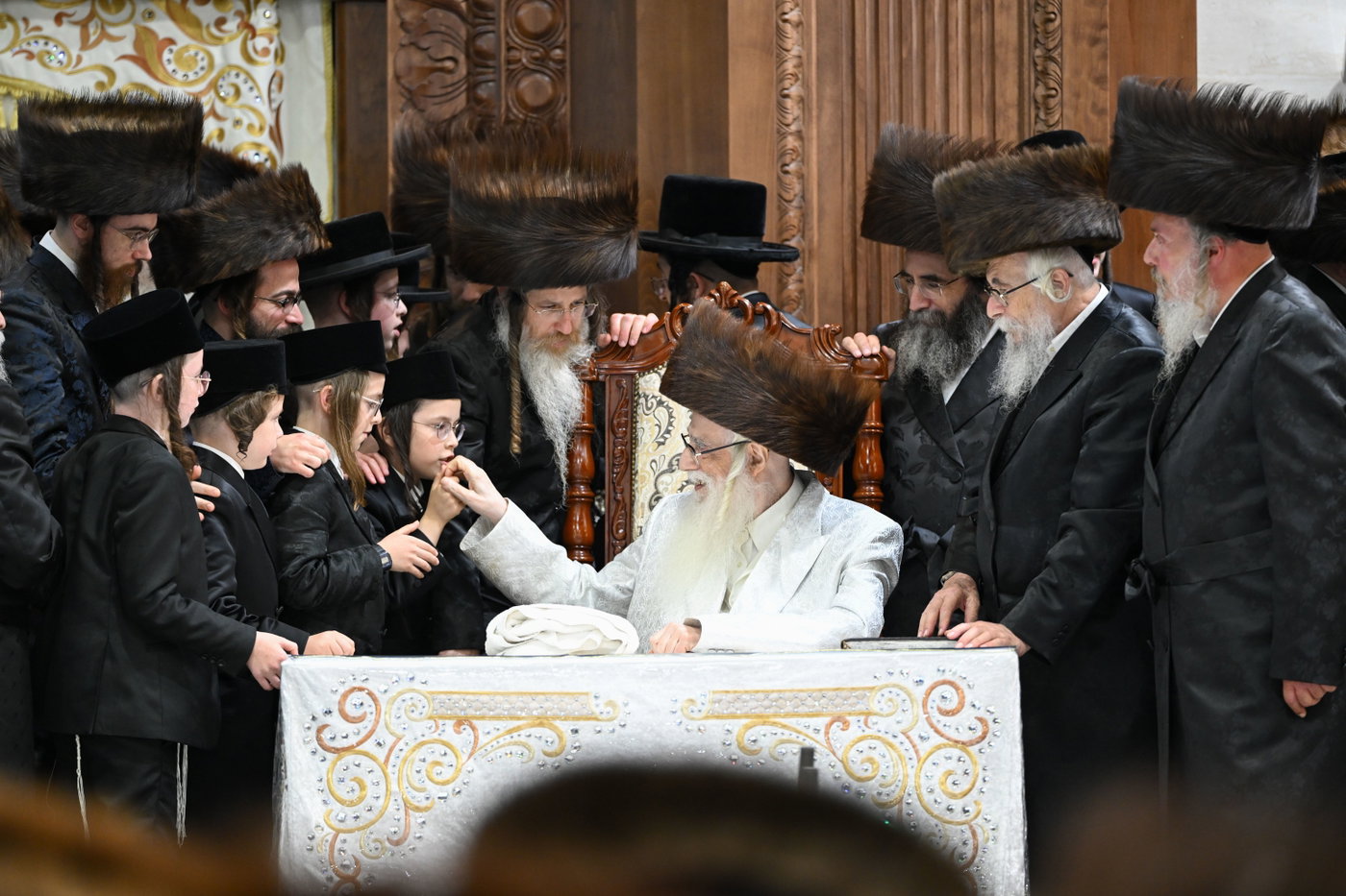 מוצאי ר"ה בחצה"ק צאנז