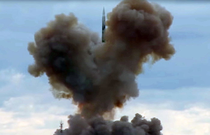 ראש הנפץ הכנף המחליק של מערכת הטילים ההיפרסוניים אוונגרד במהלך ניסויים