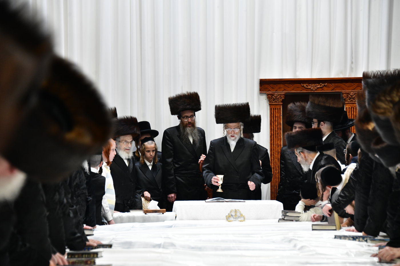 מוצאי ר"ה בחצה"ק סערט ויז'ניץ