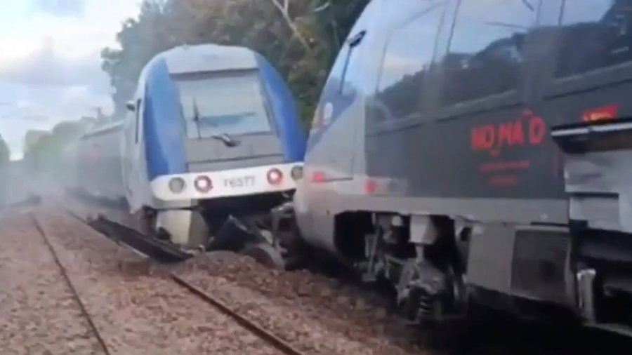 רכבת ובה 180 נוסעים ירדה מהפסים בצפון צרפת