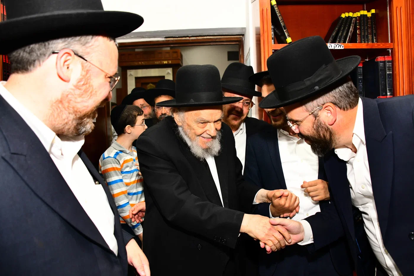 ה"ג'וב" החדש של גפני | 'זופניק בכיכר' עם כל התמונות, הנייעס והחשיפות של השבוע