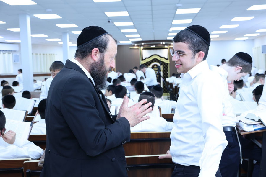 שגב הימים הנוראים: הגאון רבי שרגא שטיינמן חיזק את בחורי "ברכת שמואל"