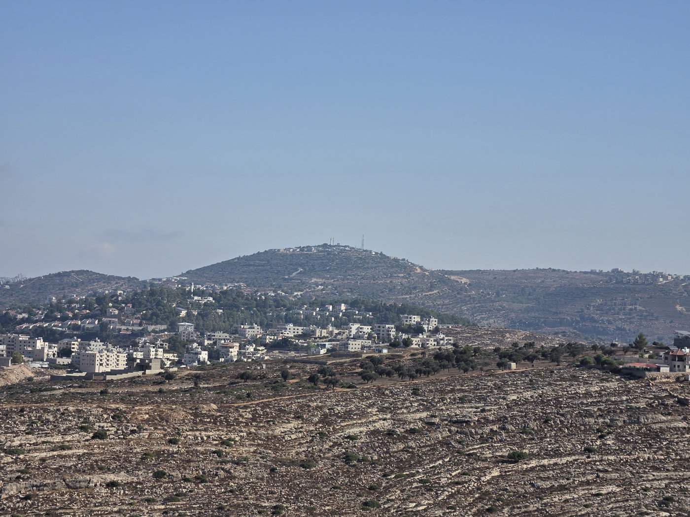 ואדי אלצ'בעא "גי צבועים" המערבי בסמוך לחוות מעוז צור ולכפר דיר עבזיע