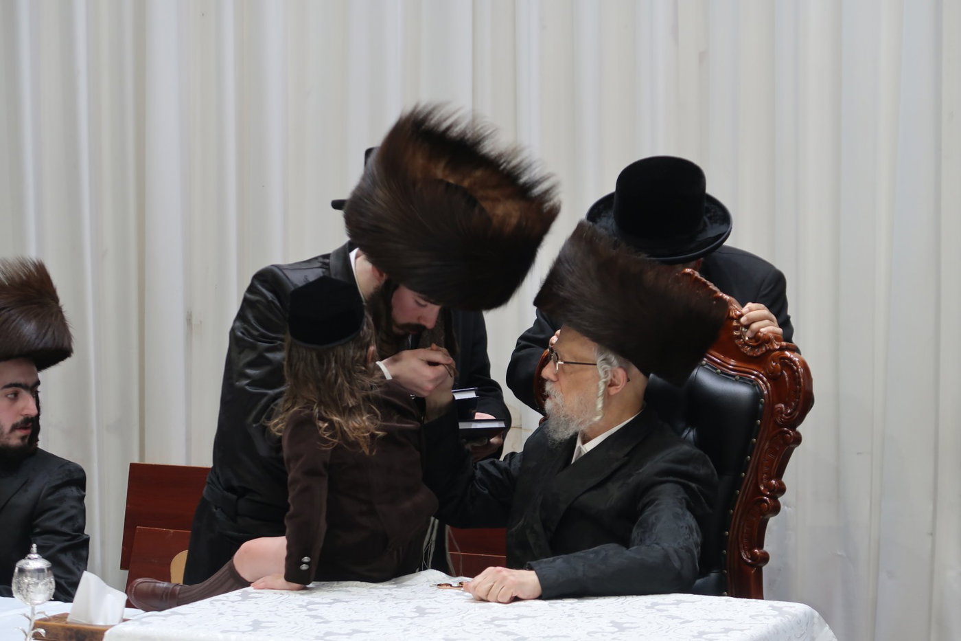שמחת החלאקה לניני האדמו"ר מסערט ויז'ניץ