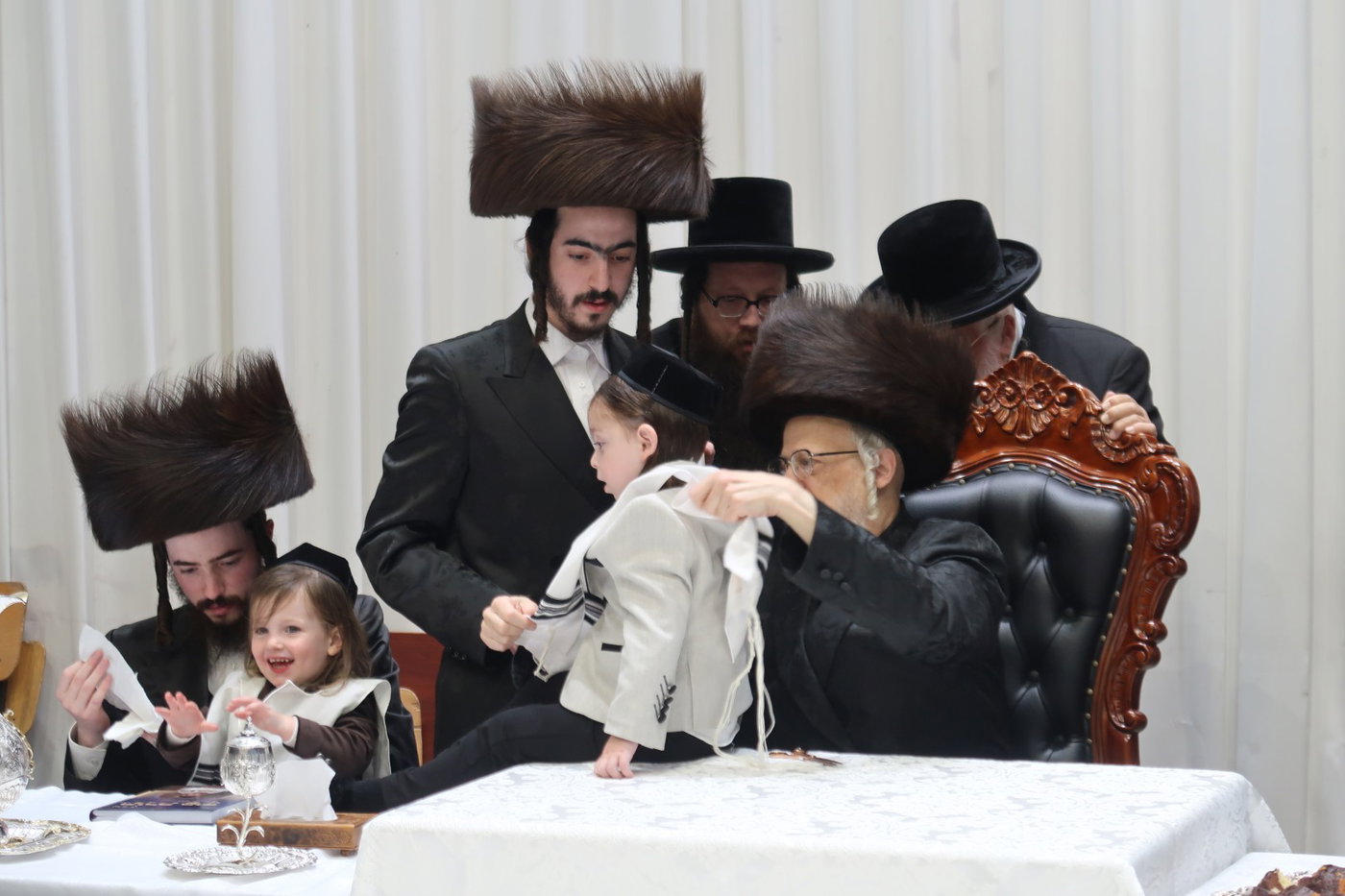 שמחת החלאקה לניני האדמו"ר מסערט ויז'ניץ