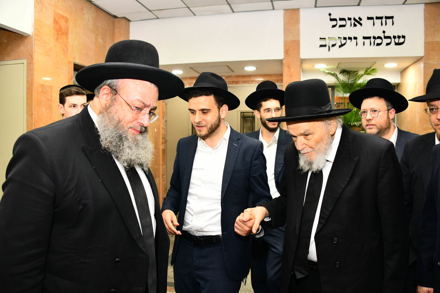 הגרמ"ה הירש בישיבת מיר בברכפלד