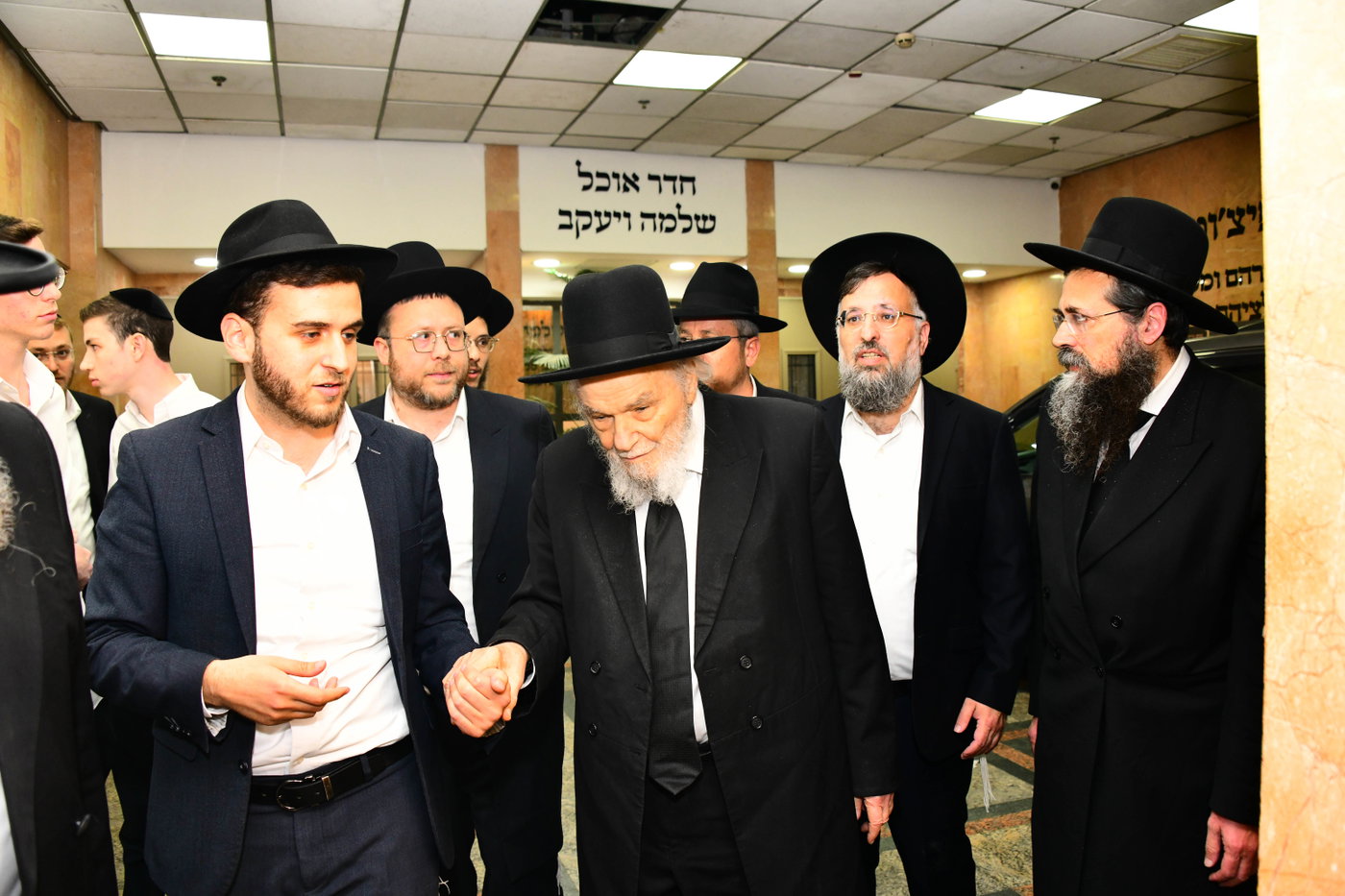 הגרמ"ה הירש בישיבת מיר בברכפלד