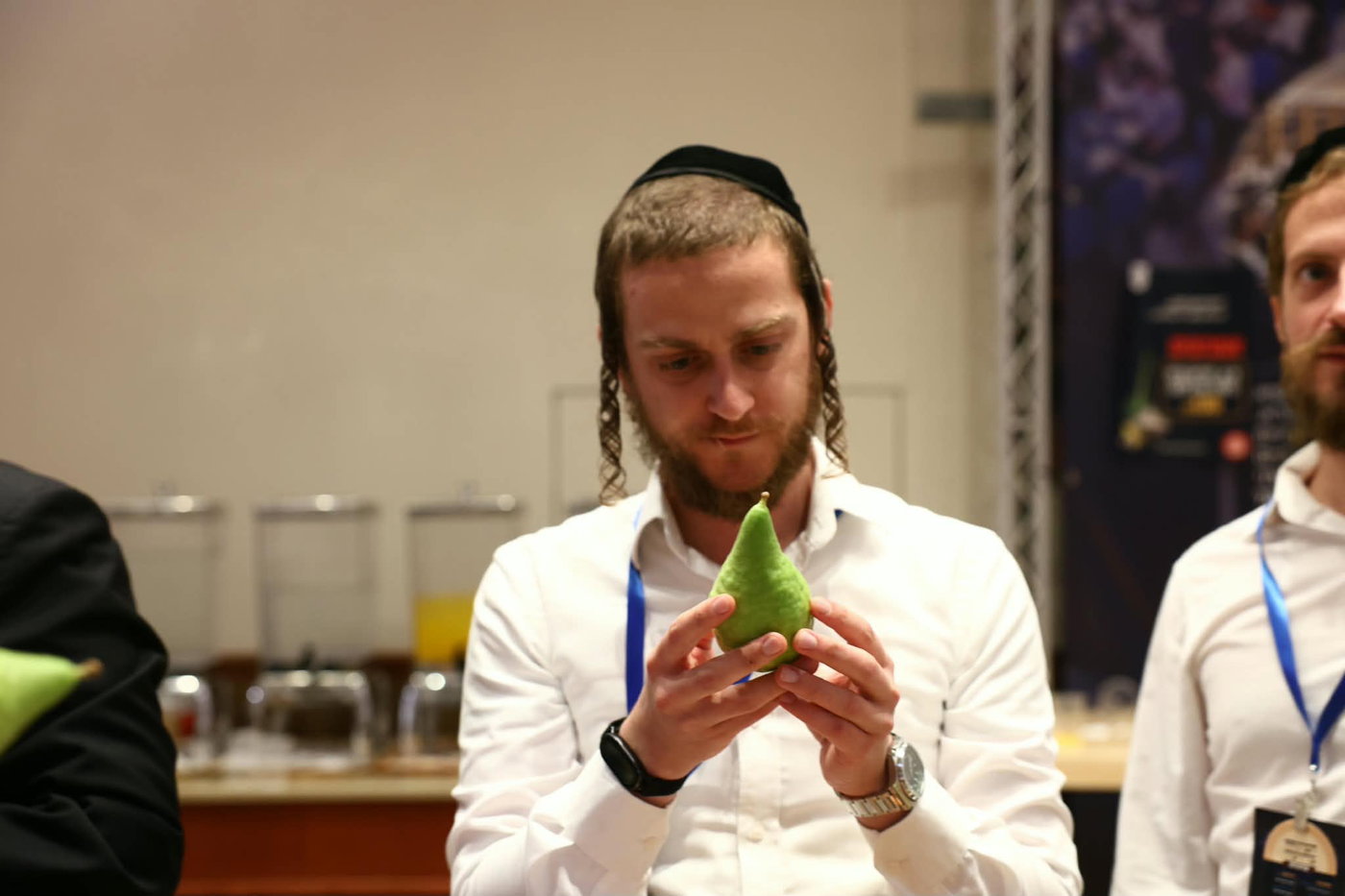 מהמראות הירחי כלה כל הרביעי