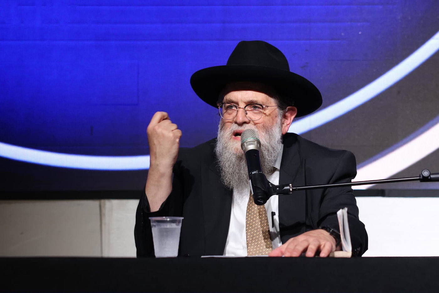מהמראות הירחי כלה כל הרביעי