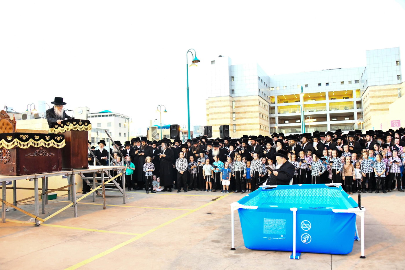 האדמו"ר מדארג בתשליך
