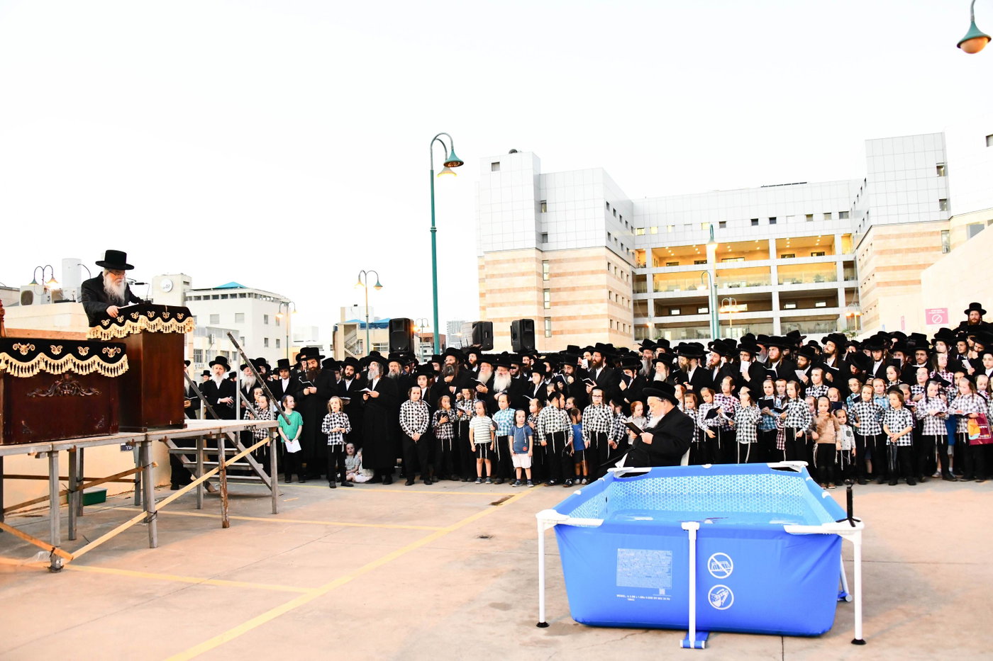 האדמו"ר מדארג בתשליך