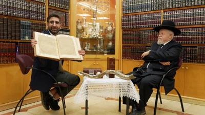 הגאון רבי דניאל ביטון פותח צוהר לעולם הנסתר • הנר שנדלק, הסוד מהוותיקן וכתב היד שחושש לפרסם
