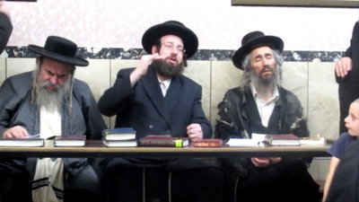 דמויות מדור העבר; כך מתכוננים בשטיבלעך ב'מאה שערים' ליום הכיפורים