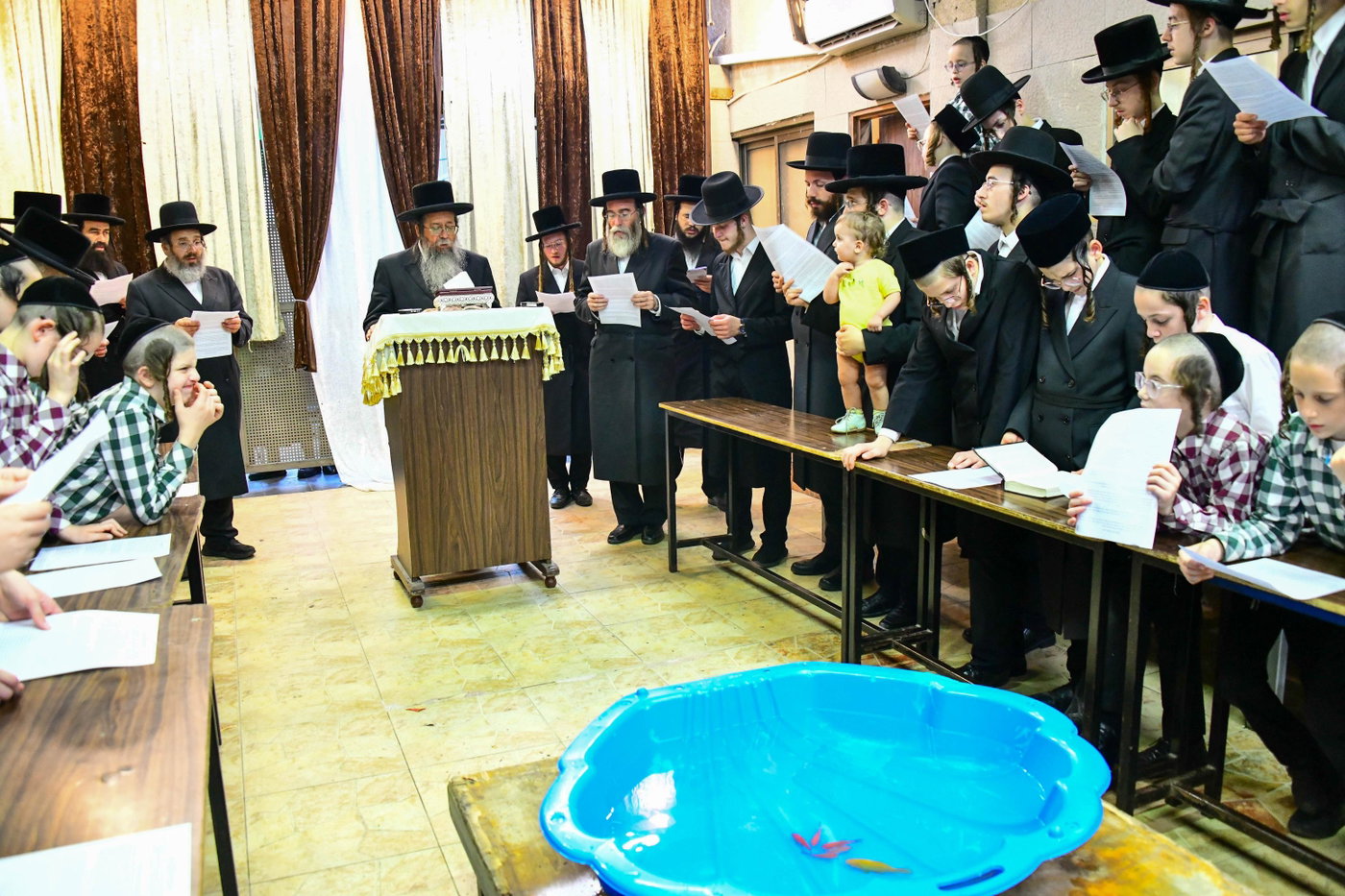 האדמו"ר משבט הלוי בתשליך 