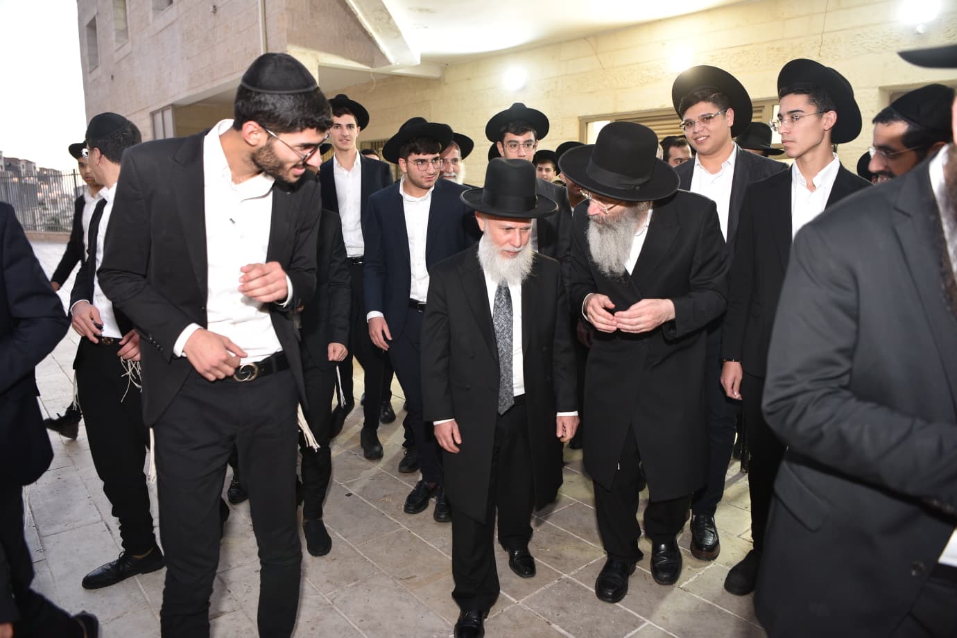 הגר"ב פינקל באבני נזר