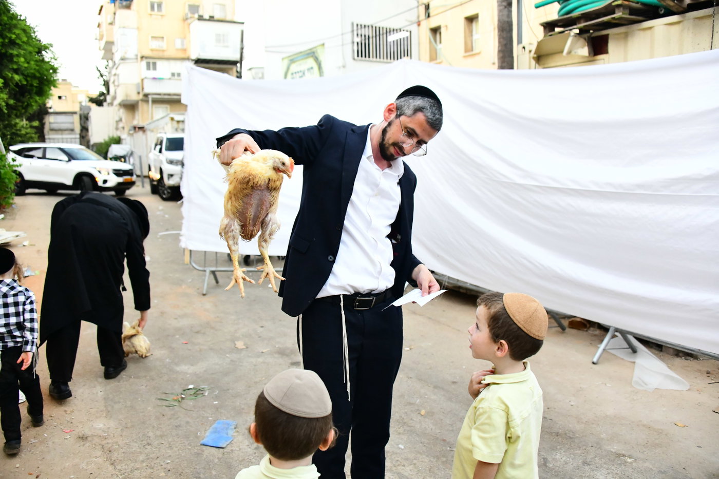 מנהג כפרות בבני ברק