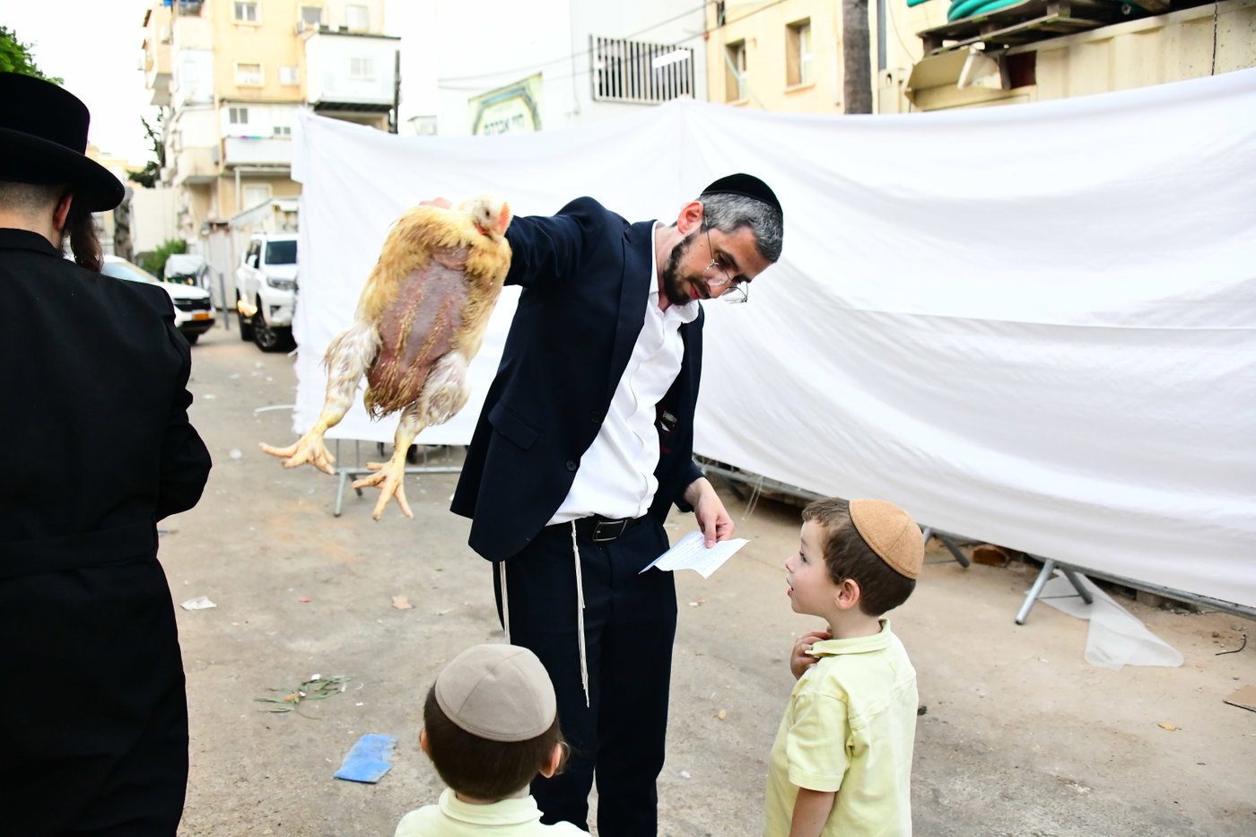 מנהג כפרות בבני ברק