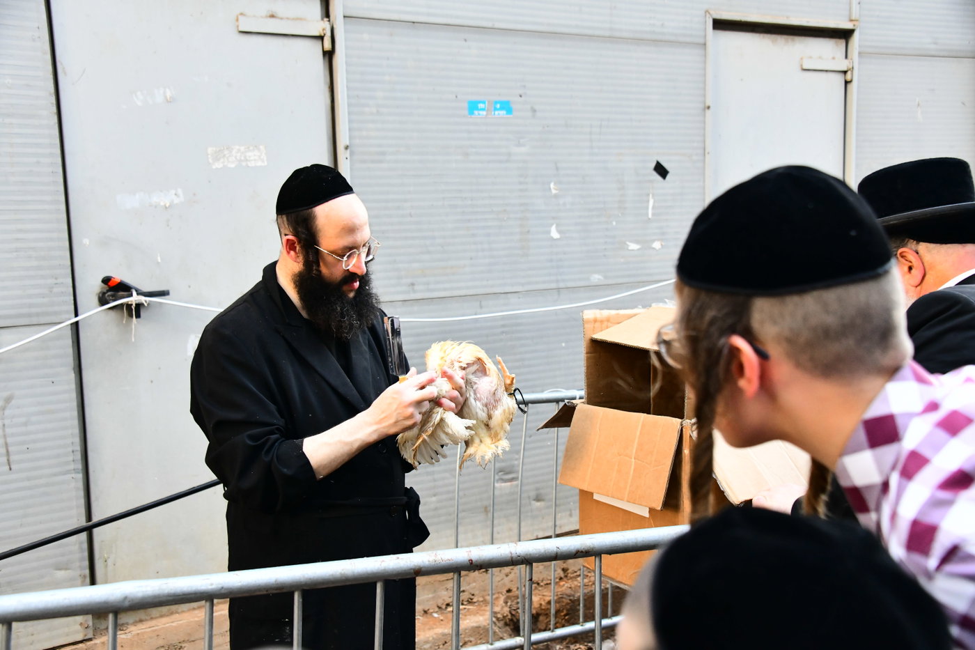 מנהג כפרות בבני ברק