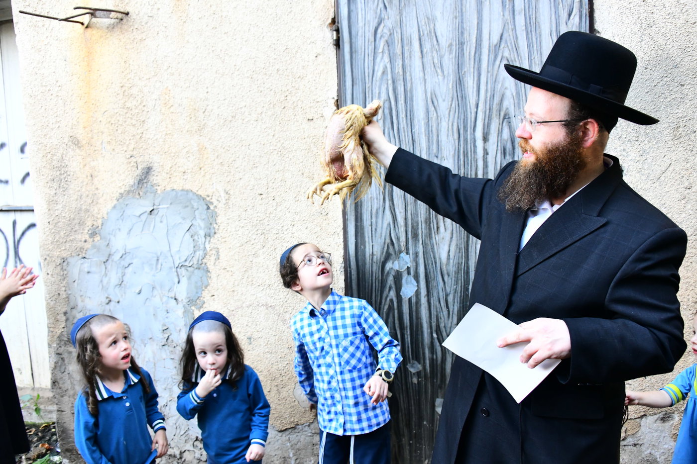 מנהג כפרות בבני ברק