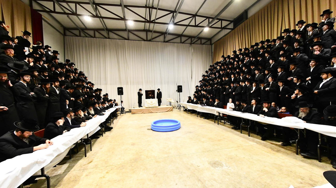 האדמו"ר מסאדיגורה באמירת תשליך