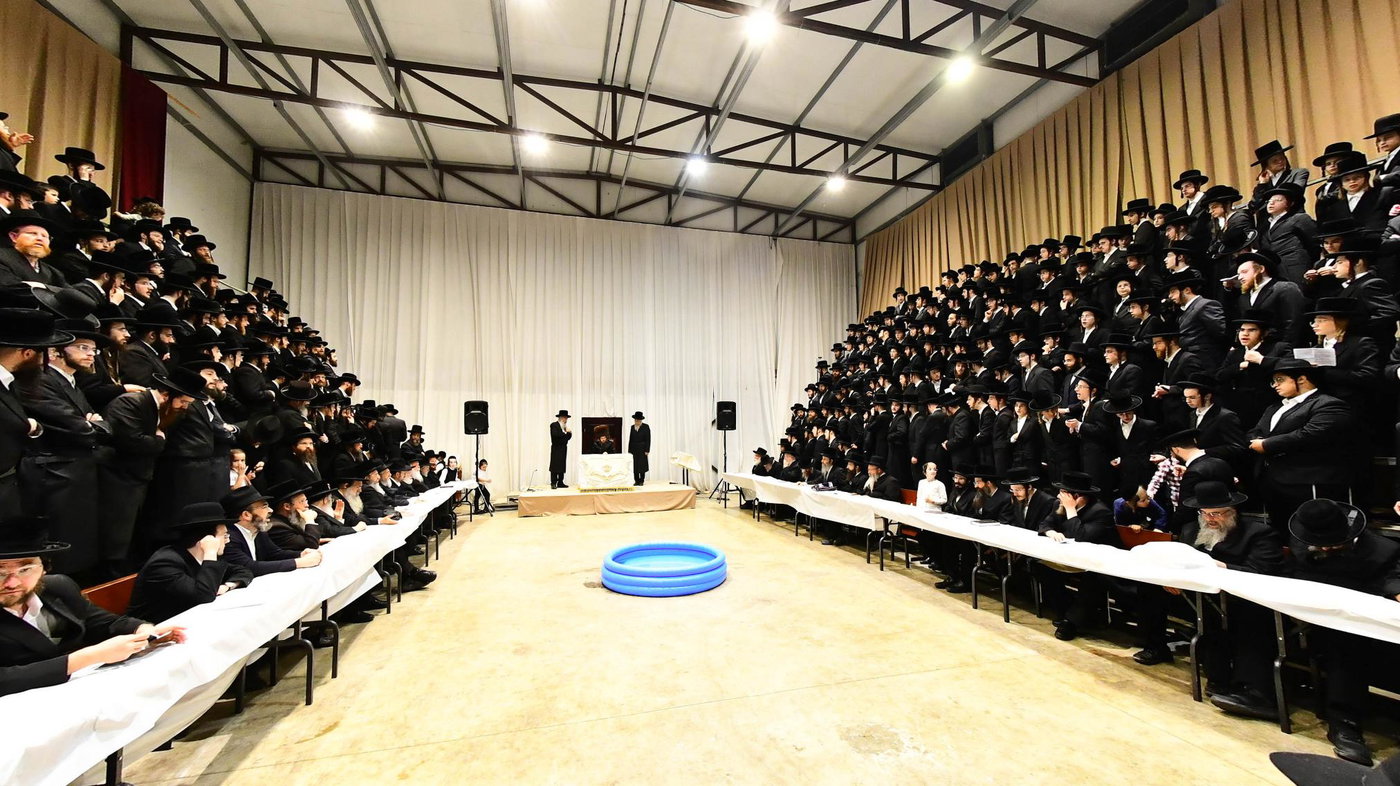 האדמו"ר מסאדיגורה באמירת תשליך