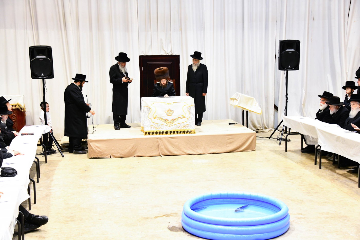 האדמו"ר מסאדיגורה באמירת תשליך