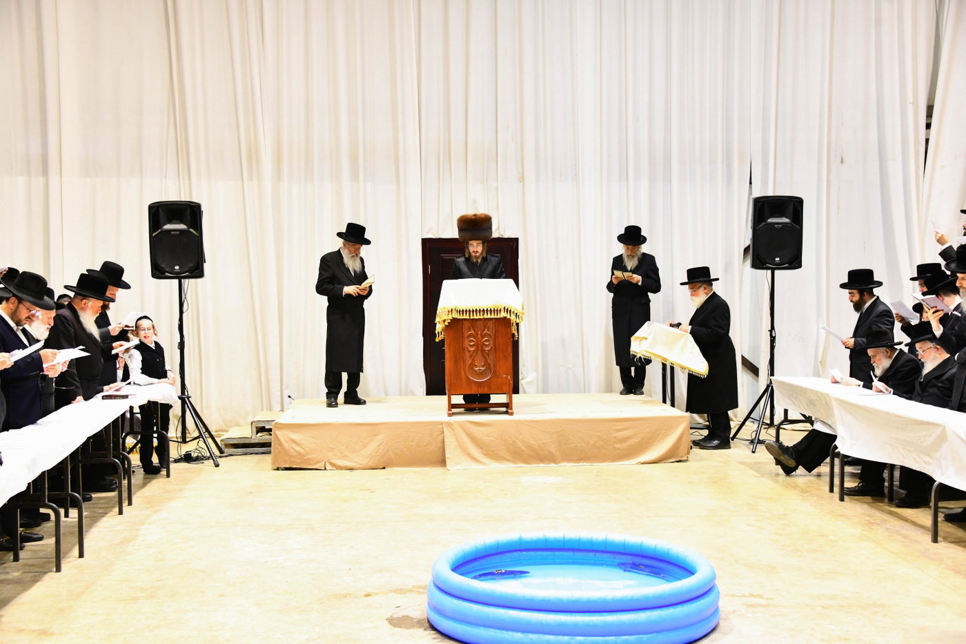 האדמו"ר מסאדיגורה באמירת תשליך