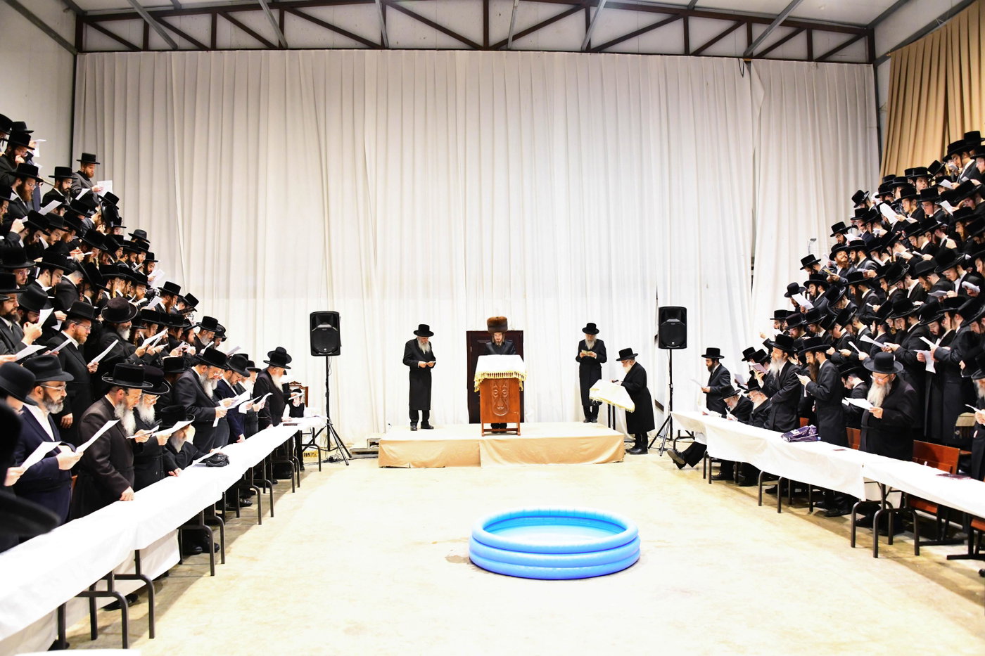 האדמו"ר מסאדיגורה באמירת תשליך
