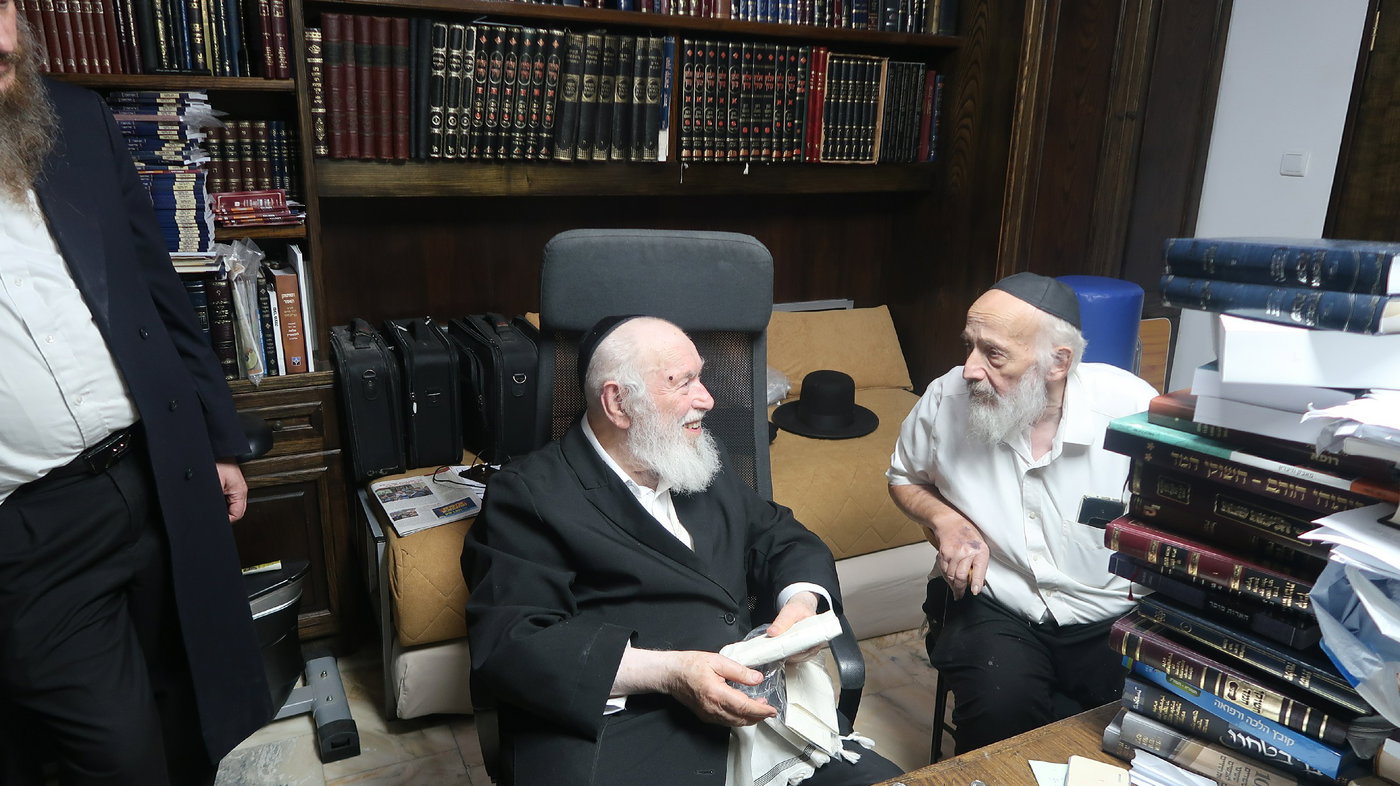 הגר"י זילברשטיין במנהג כפרות
