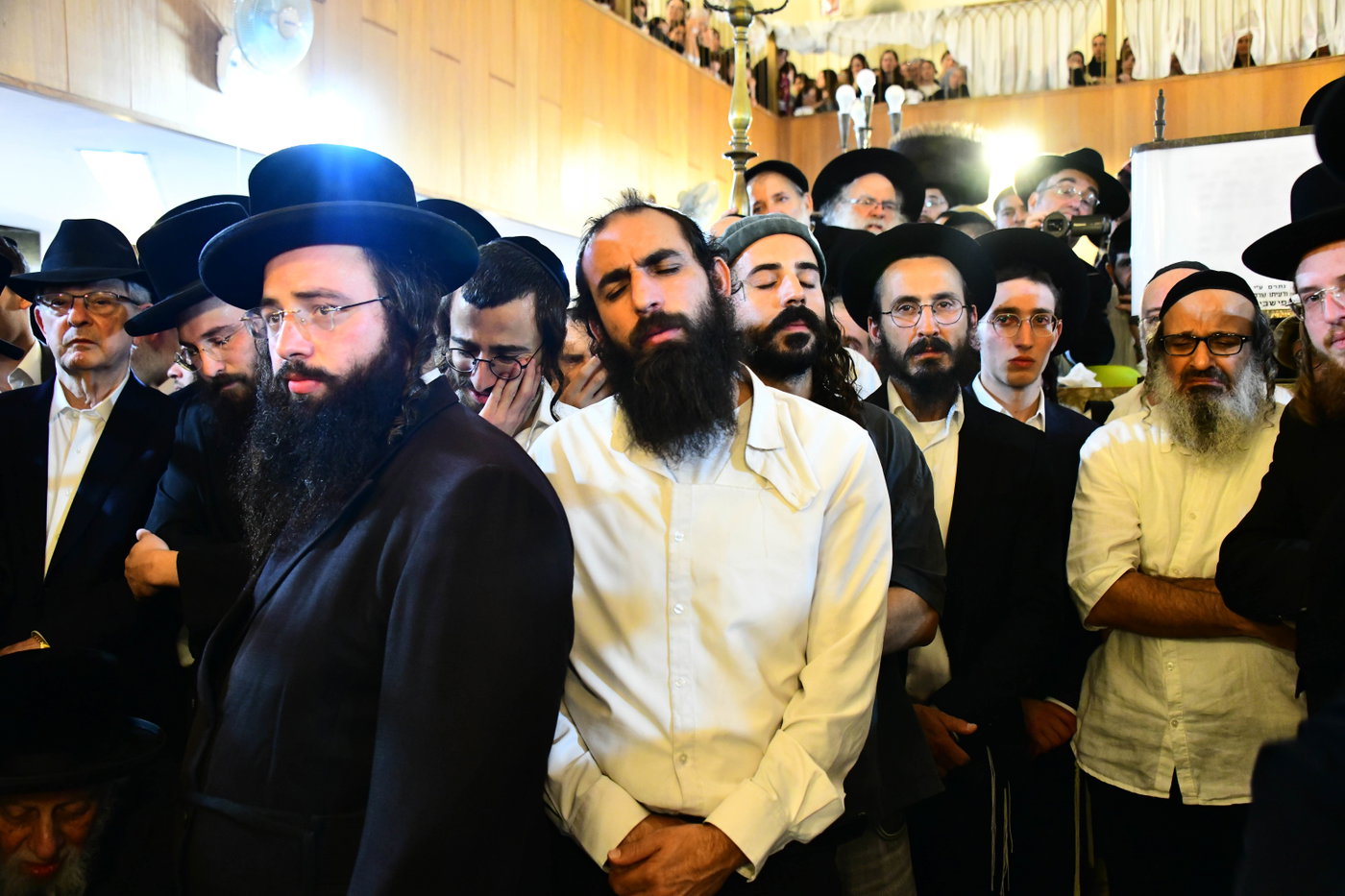 מסע הלויית הגר"מ אויערבאך זצ"ל