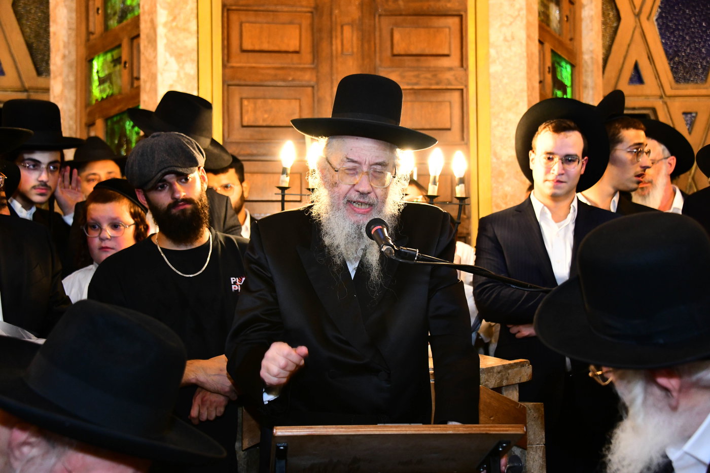 מסע הלויית הגר"מ אויערבאך זצ"ל