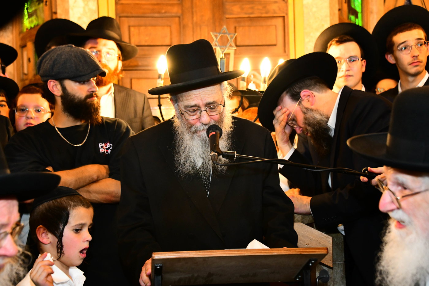 מסע הלויית הגר"מ אויערבאך זצ"ל
