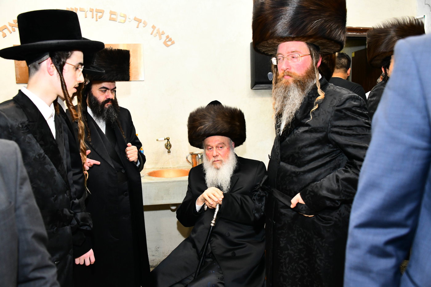 מסע הלויית הגר"מ אויערבאך זצ"ל
