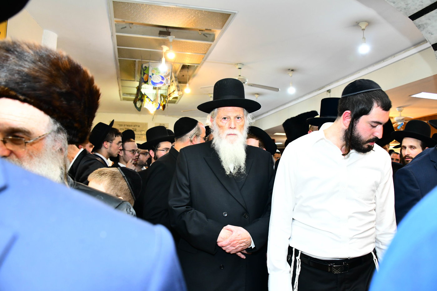 מסע הלויית הגר"מ אויערבאך זצ"ל